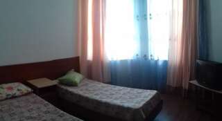 Гостиница Гостевой дом «Век» Анапа Двухместный номер Делюкс с 2 отдельными кроватями-4