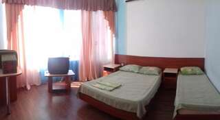 Гостиница Гостевой дом «Век» Анапа Стандартный трехместный номер-4